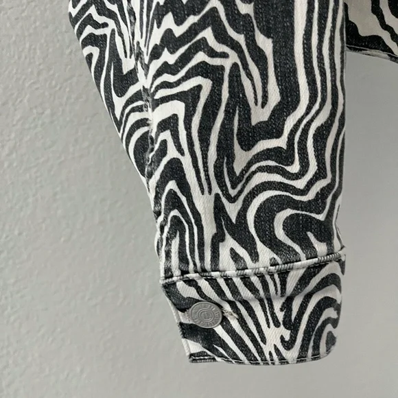 BRAND NEW MOTHER | The Out Of Pocket Jacket Hoofing It Wash in White | Size M - Picture 4 of 12